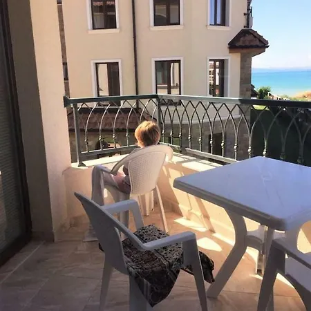 Luxe 3-room Sea View *