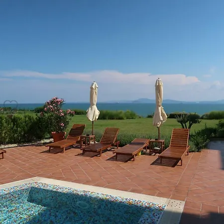 Luxe 3-room Sea View Apartment *