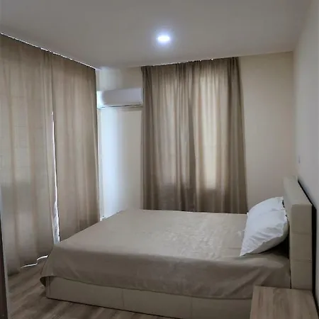 Luxe 3-room Sea View Apartment *